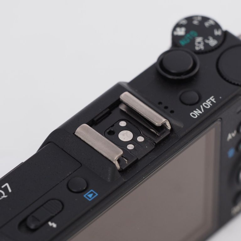PENTAX Q7 ボディ ブラック Amazon | PENTAX ミラーレス一眼 Q7 ボディ ブラック Q7 BLACK BODY