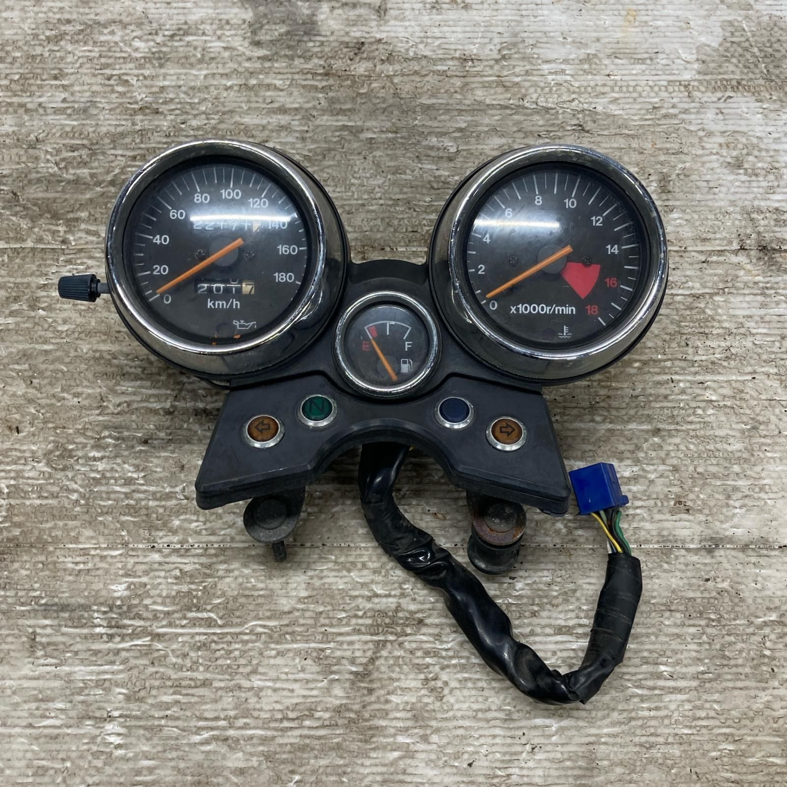 SUZUKI バンディット250 GJ77A メーター スズキ