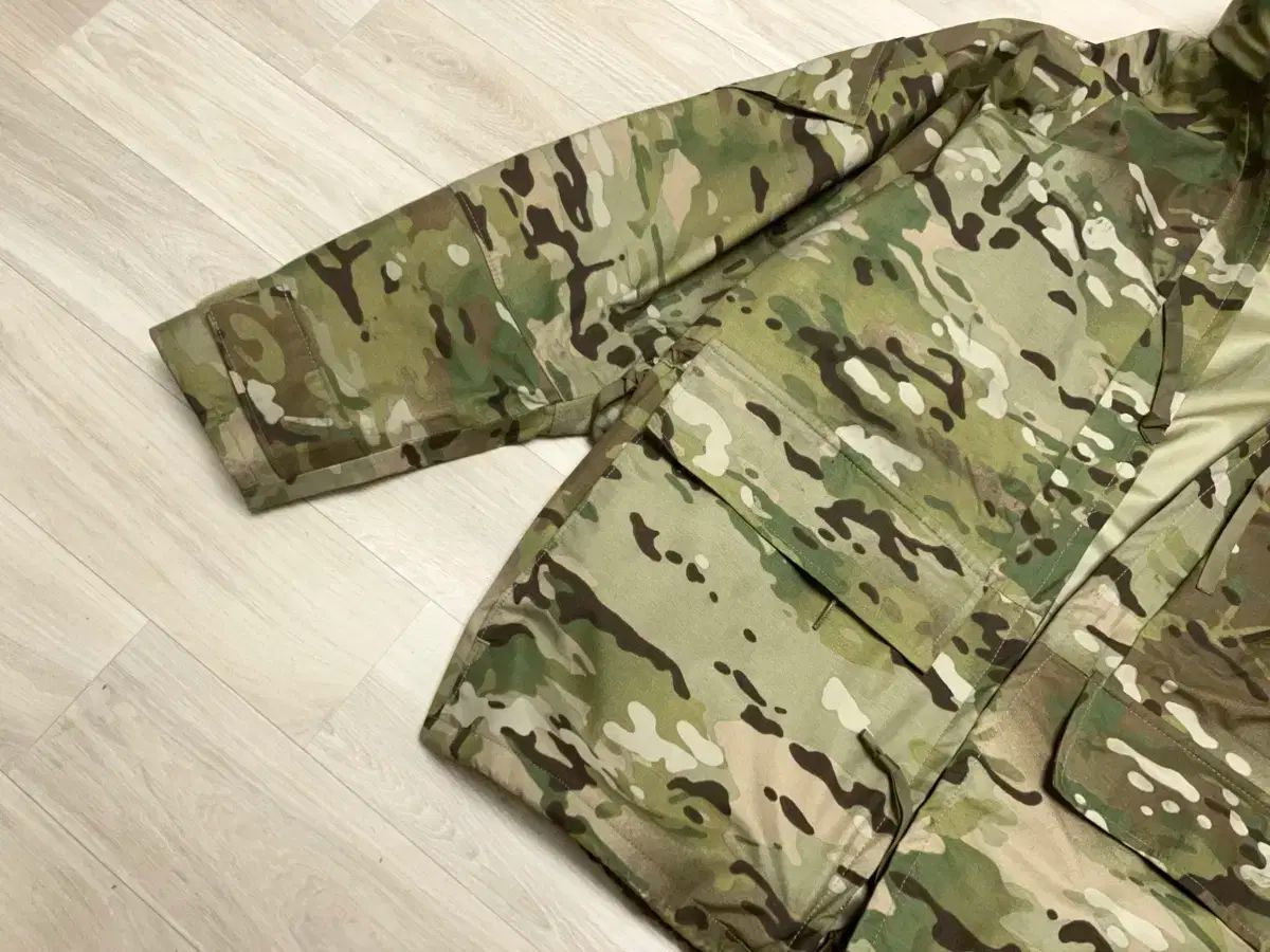  マルチカム GORE TEX₍ゴアテックス パーカー その他 アウター