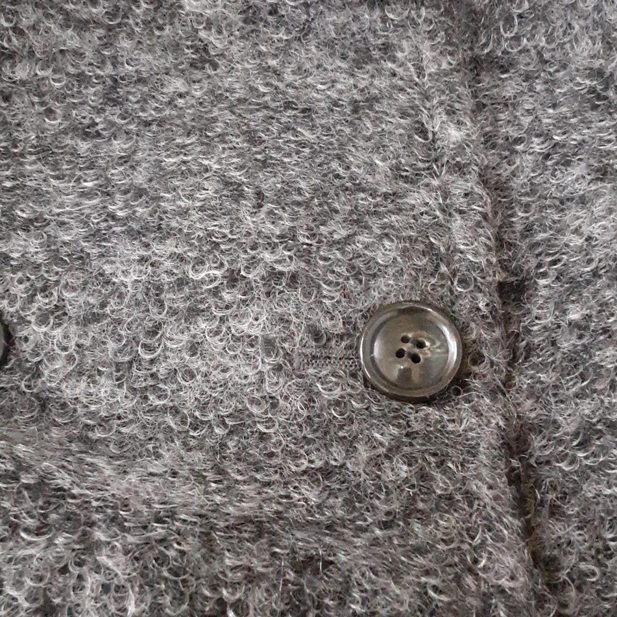 - ダークグレー