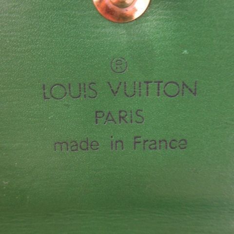 ルイヴィトン LOUIS VUITTON キーケース エピ レザー 革 ロゴ型押し 6
