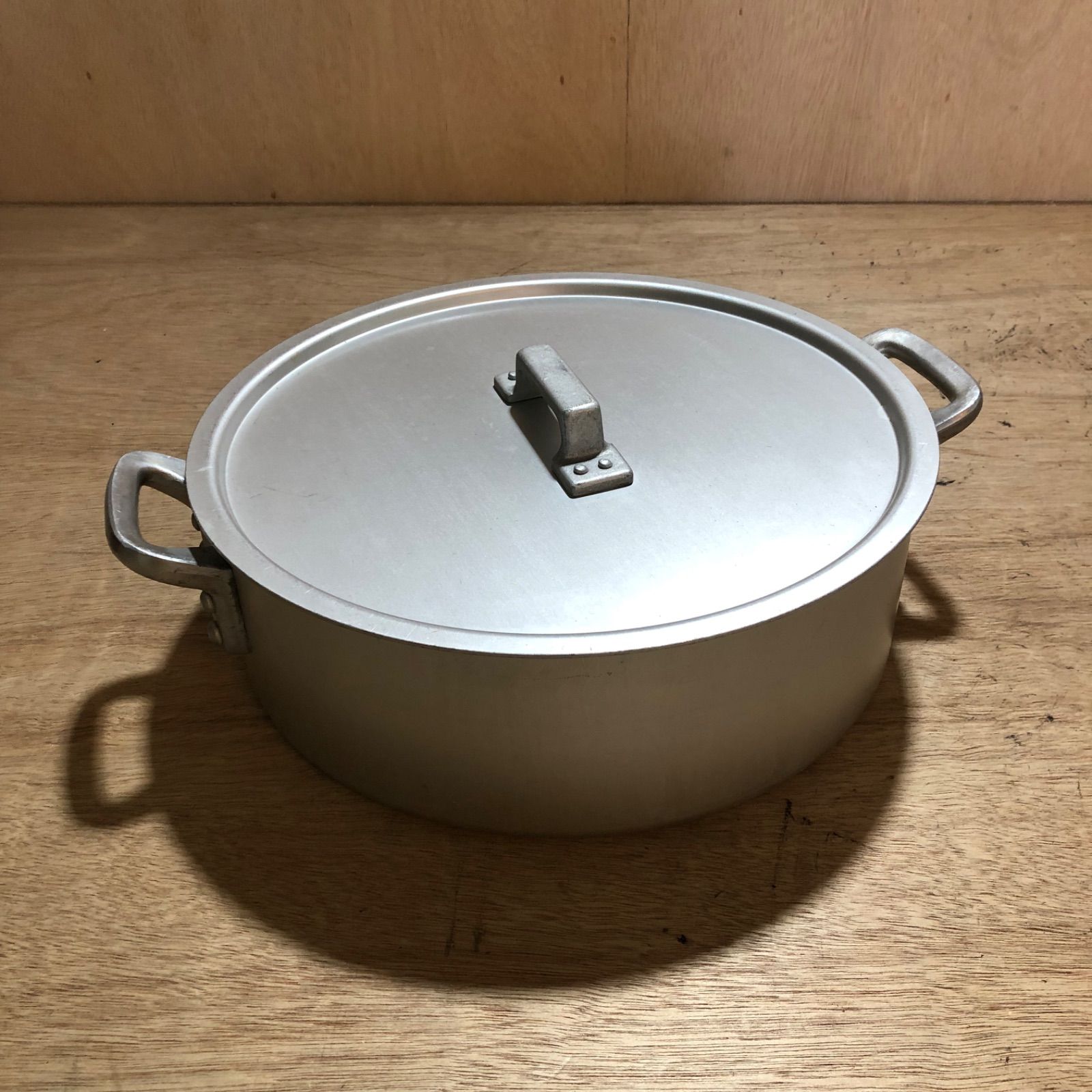 ☆お値下げ！アルミ 浅型 大サイズ 寸胴鍋 直径33×深さ11cm 両手鍋 蓋  