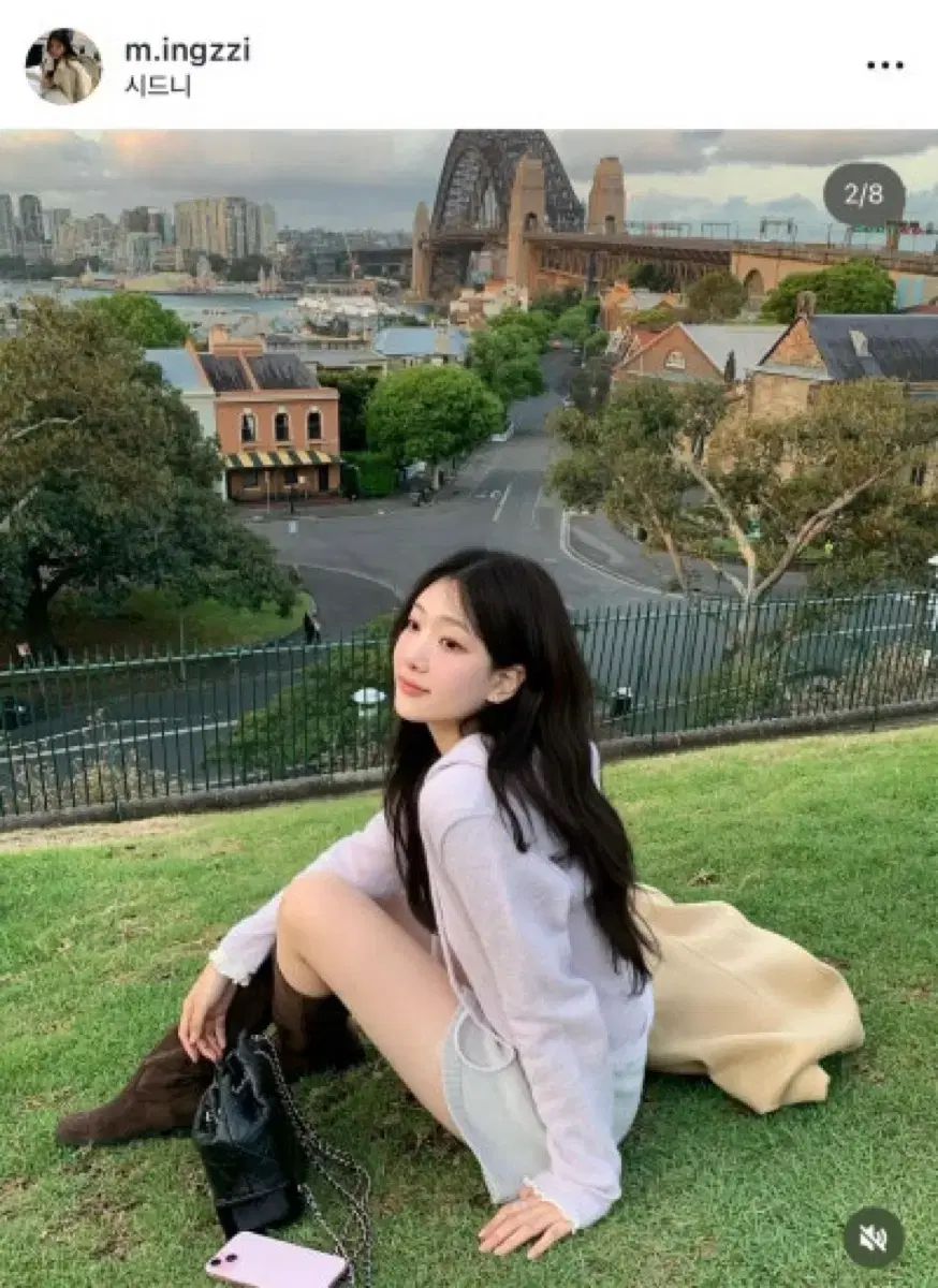 オンデミン ロー フード カーディガン Low hooded knitwear