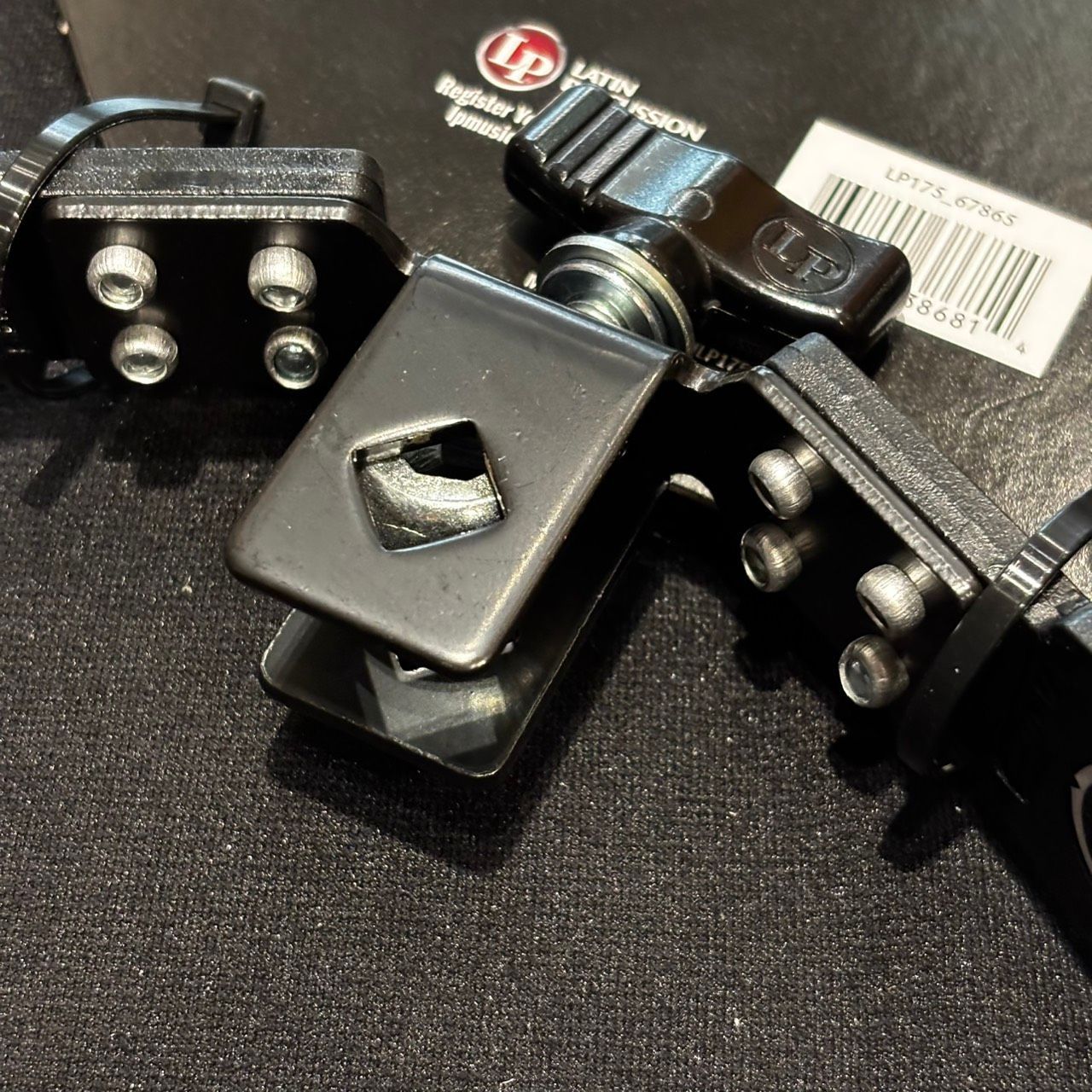 【新品通販】 LP Cyclops Mountable Tambourine w Brass Jingles Black LP175