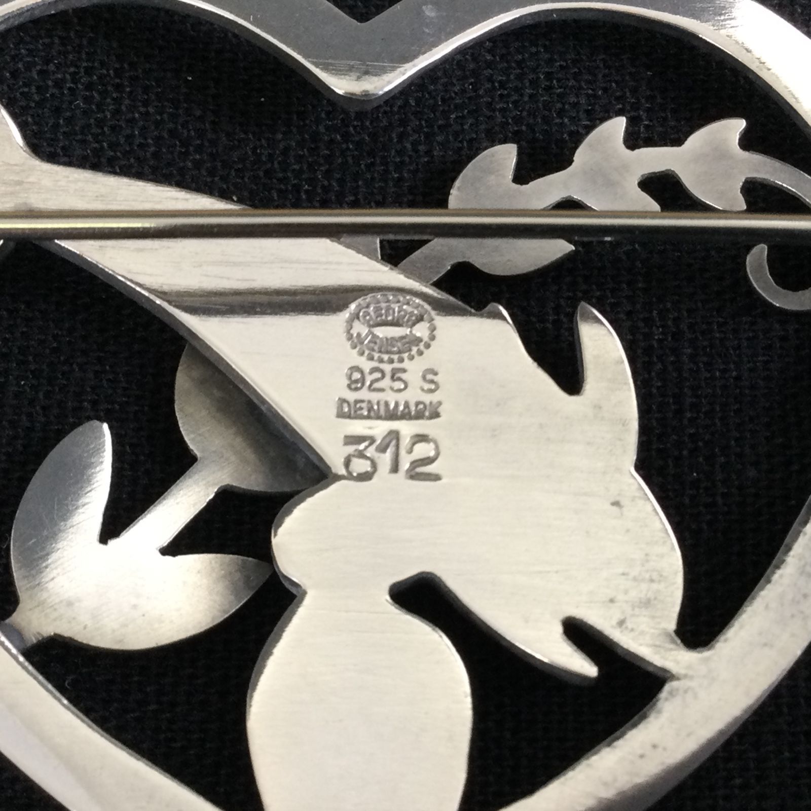 1309 ジョージ ジェンセン Georg Jensen イルカ ブローチ 312 SILVER