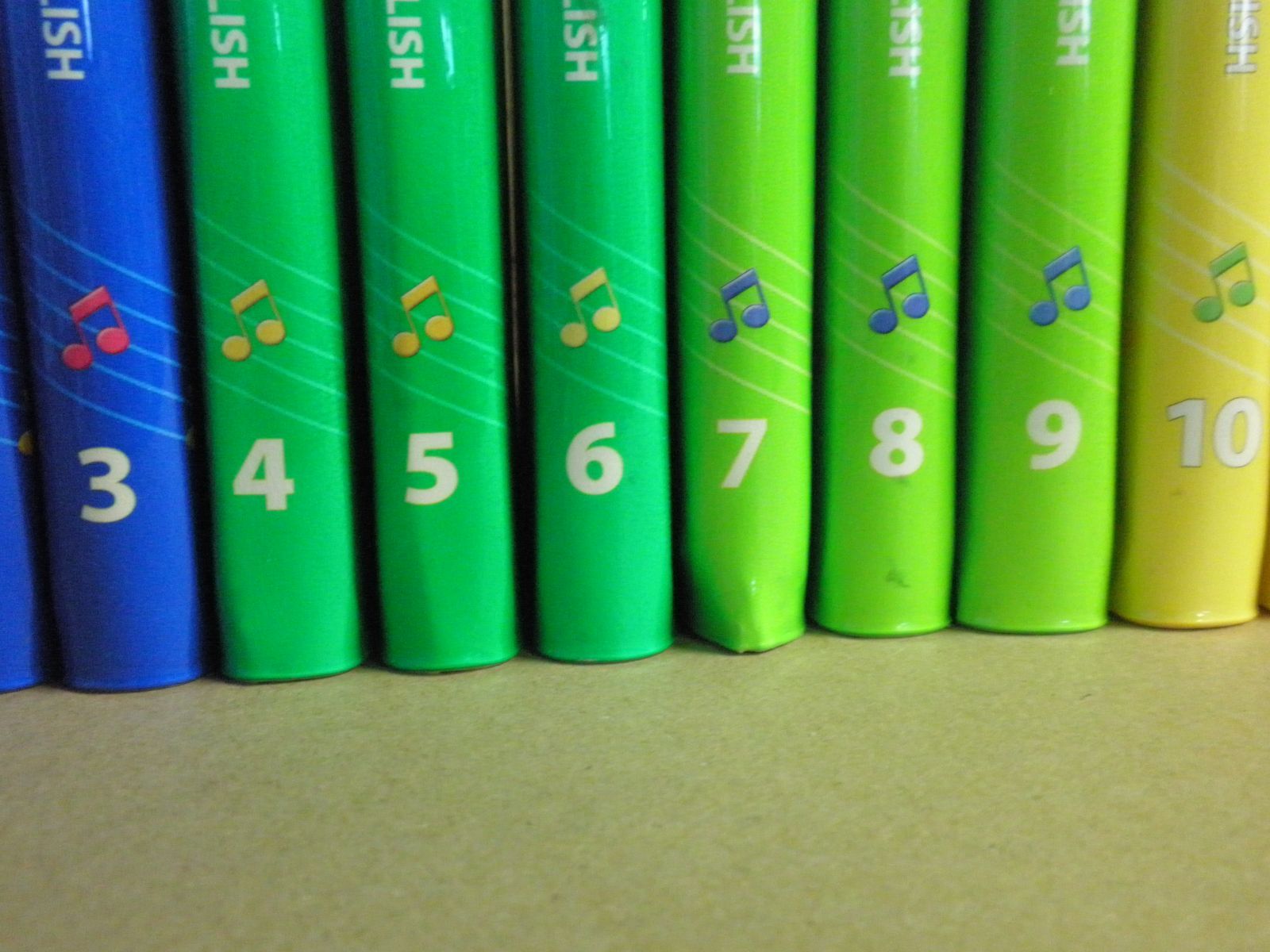 DVD】Disney's WORLD OF ENGLISH Sing Along!［12巻セット］ キッズ