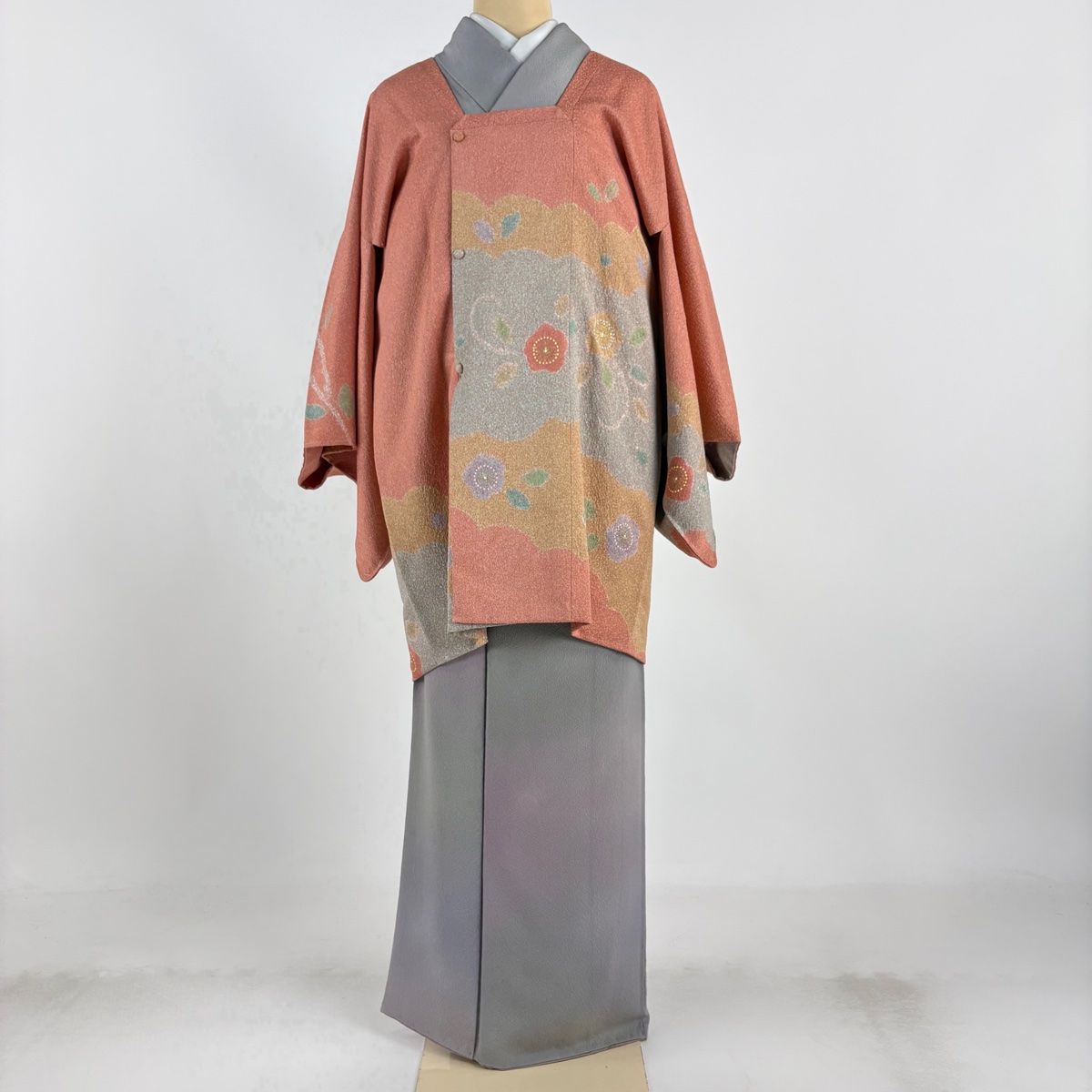 道行 身丈85.5cm 裄丈64cm M 和装コート 角衿 梅 雲文 金彩 縮緬 サーモンピンク 正絹 秀品