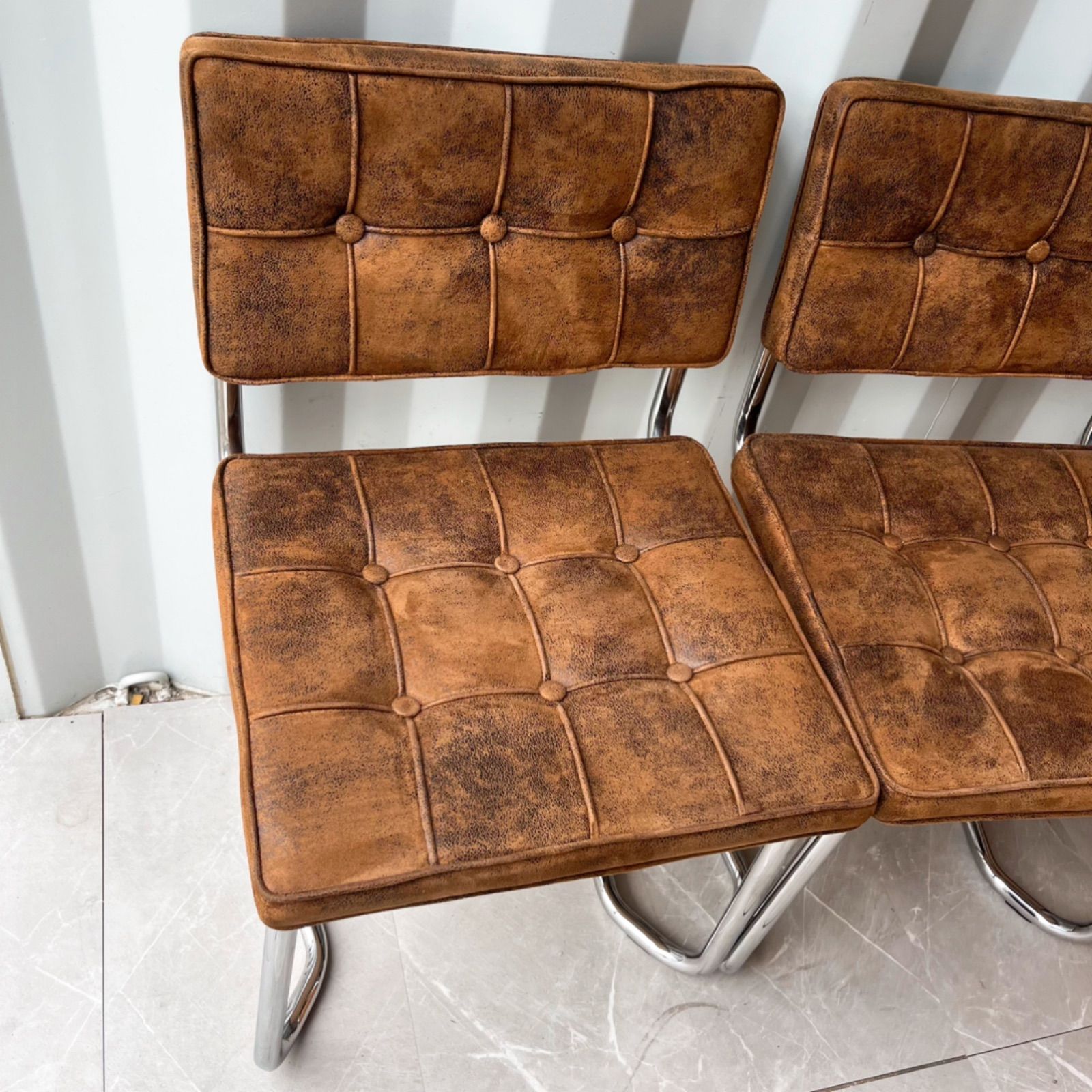 東谷 エコモ 片肘ソファ グレー W124×D53×H74×SH44 HOC-152GY 完成