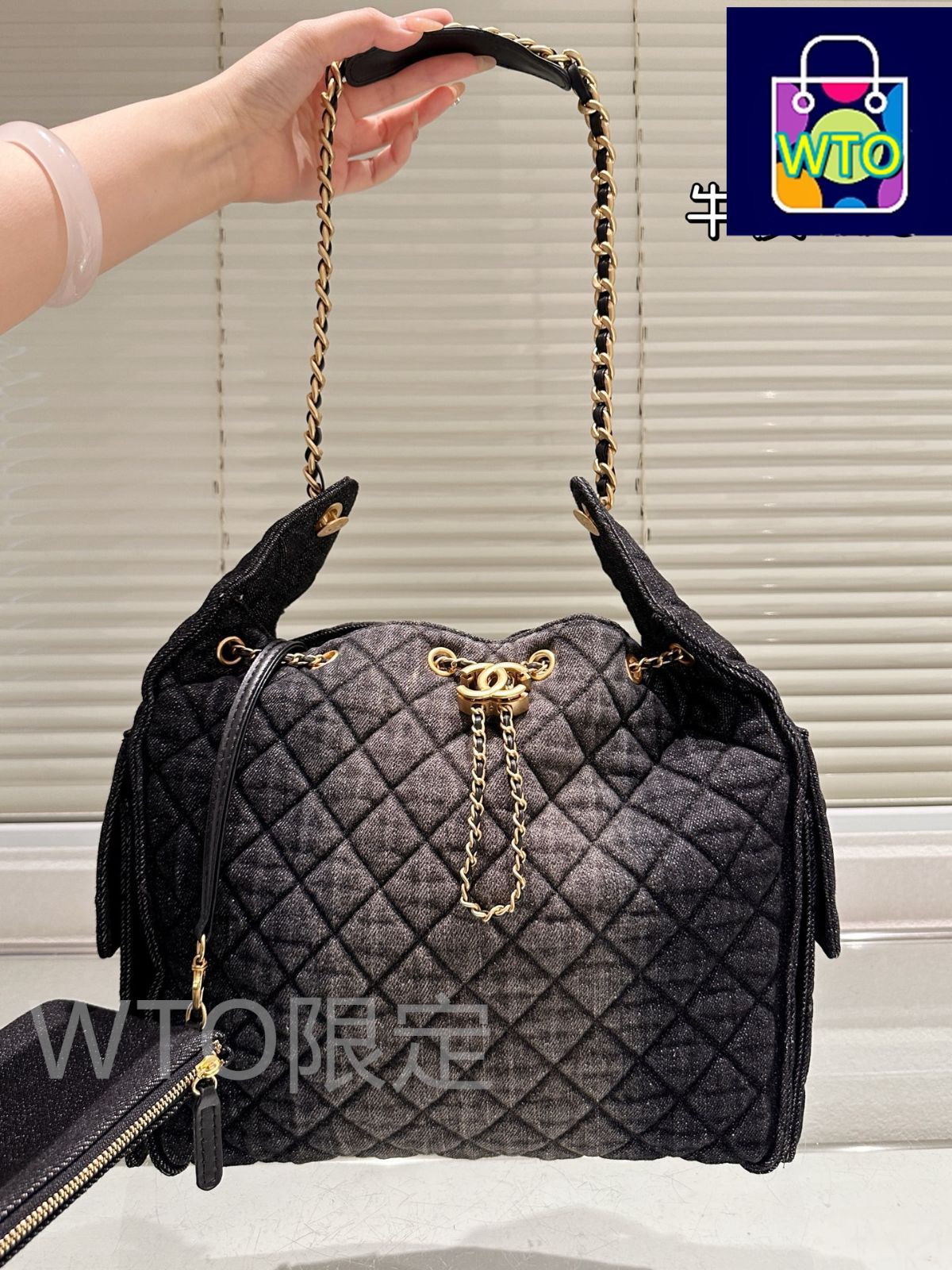 今日特価】Chanel 25s Black Gradient Denim Hobo / シャネル