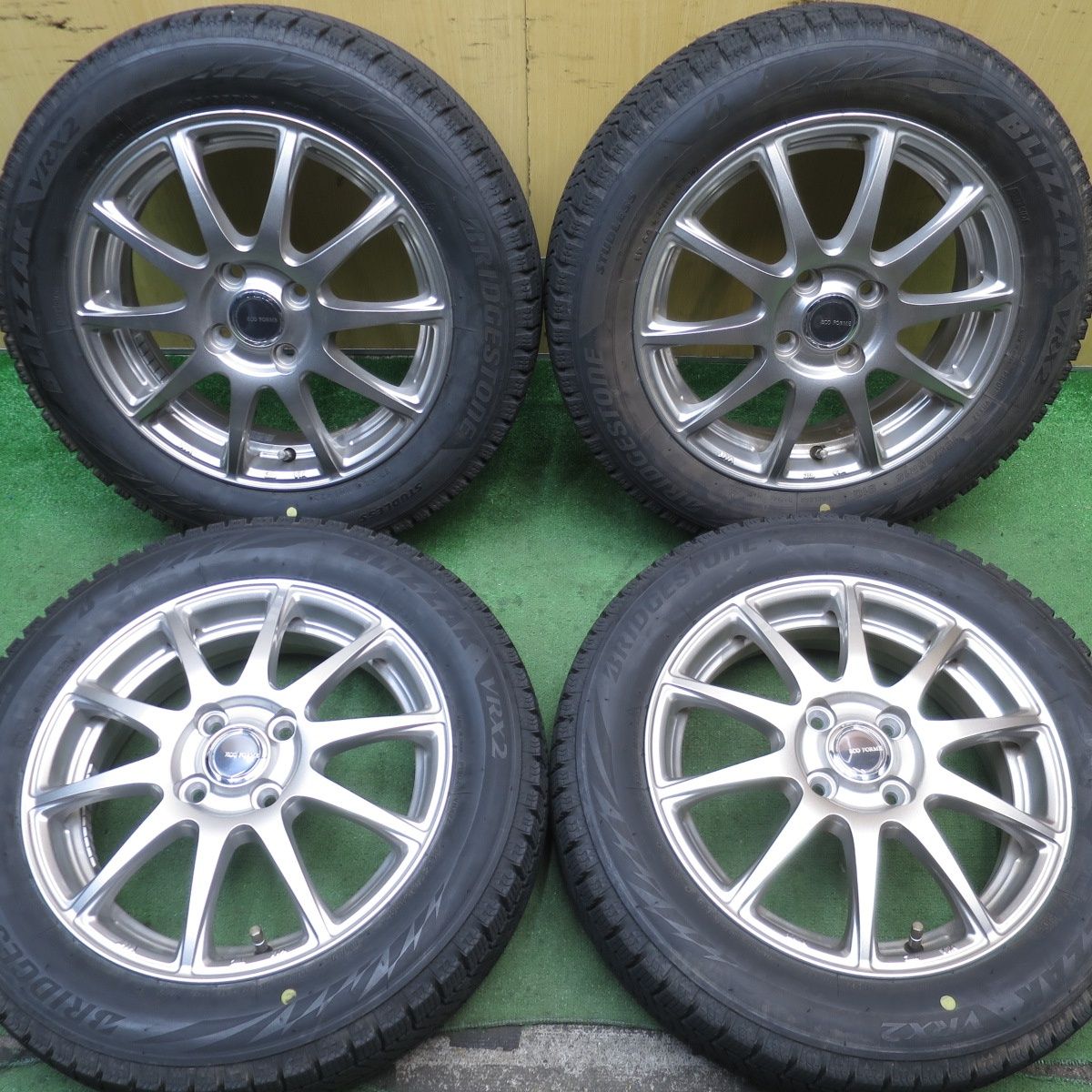 ２０５/５５Ｒ１６　ブリジストン　バリ溝　４本　岐阜～　格安　売り切り バリ溝 綺麗 9.5分☆スタッドレス 205⁄55R16 ダンロップ ウインター