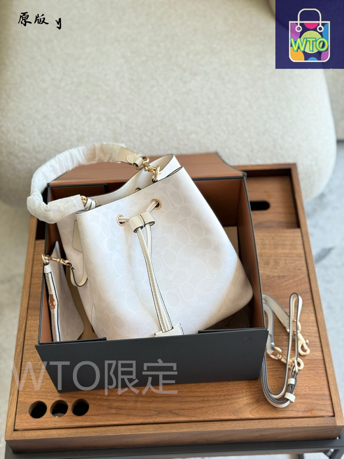 【新品・未使用】COACH ローワン ボストン バケットバッグ 今日特価】Coach コーチ ローワン バケットバッグ 人気急上昇の