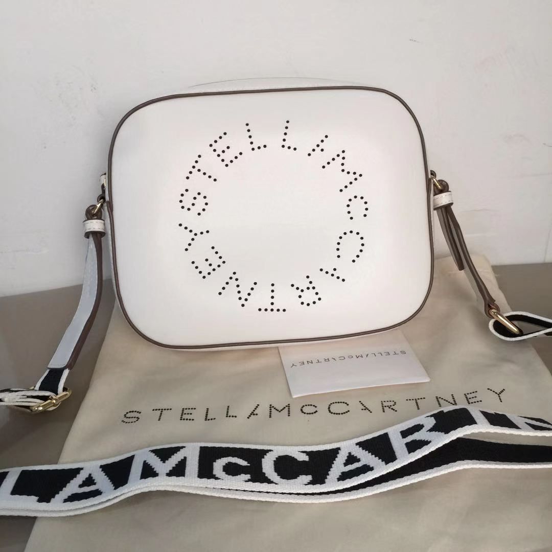 新品 Stella McCartney  カメラシ ョルダーバッグ  ホワイト