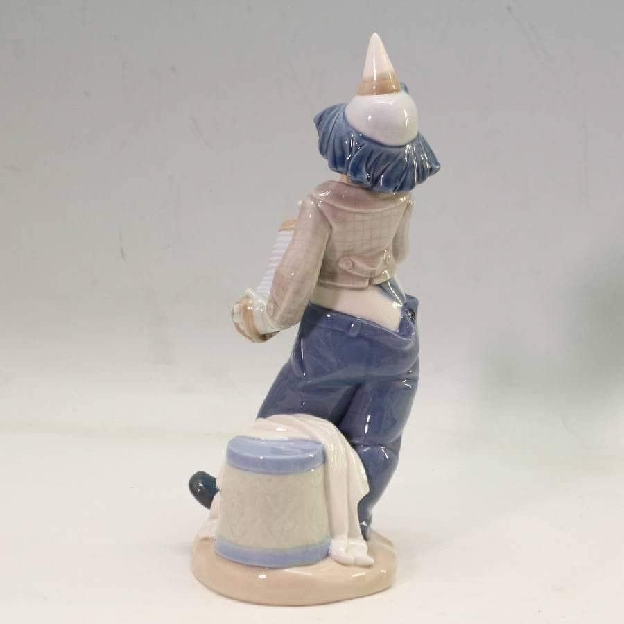 美品 リヤドロの姉妹ブランド NAO ピエロ フィギュリン スペイン製