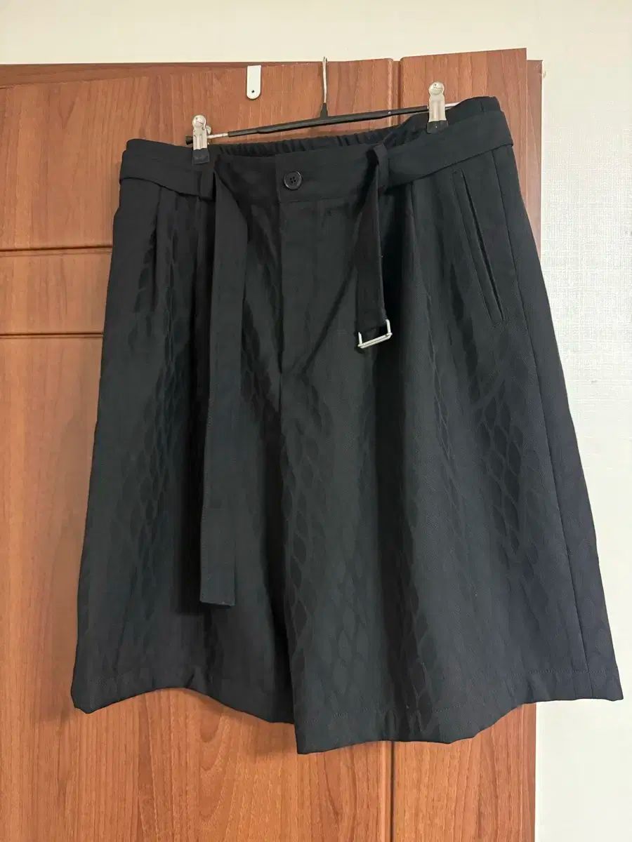 ショートパンツ