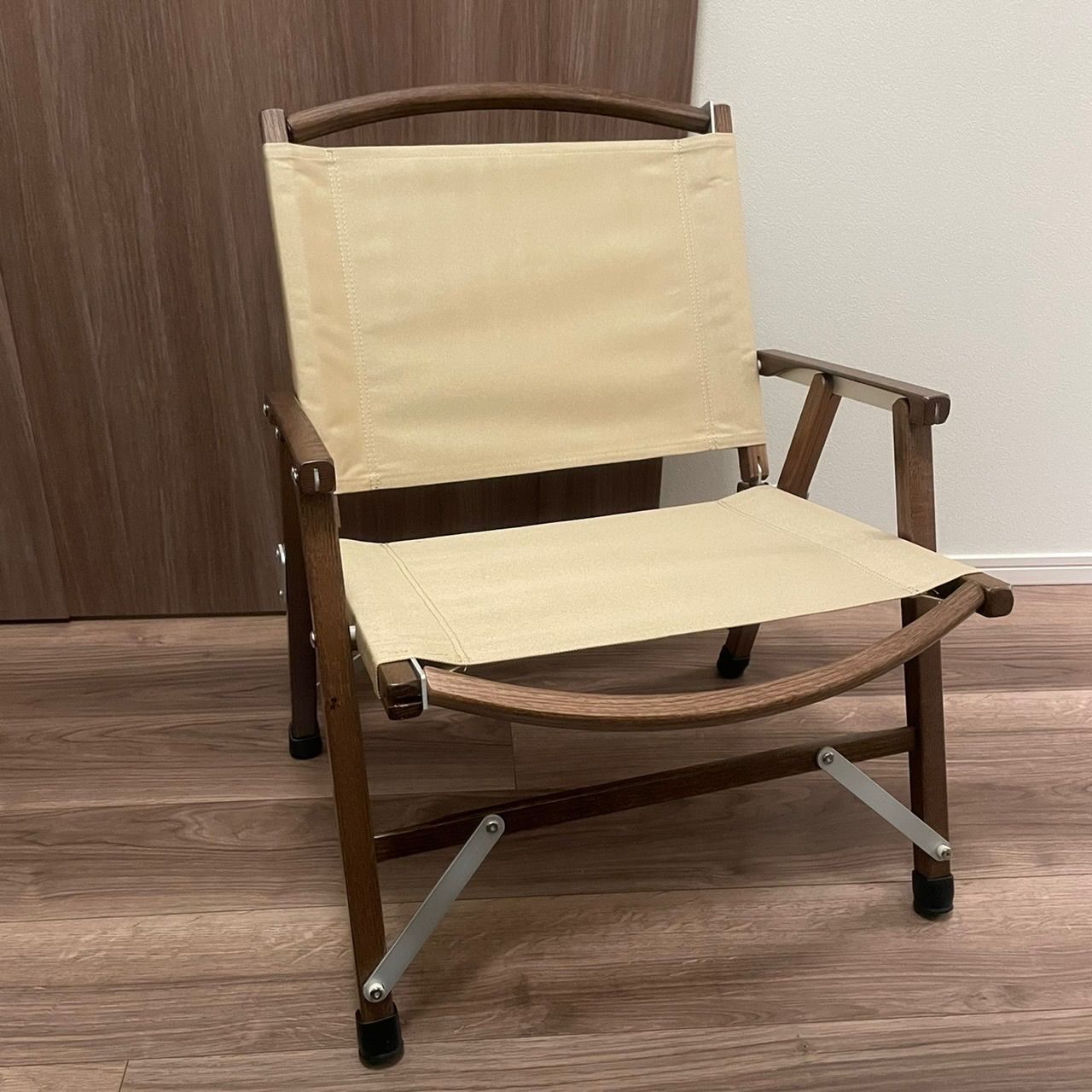 カーミット風ウッドチェア / ダークブラウン×ブラック ショップスでも