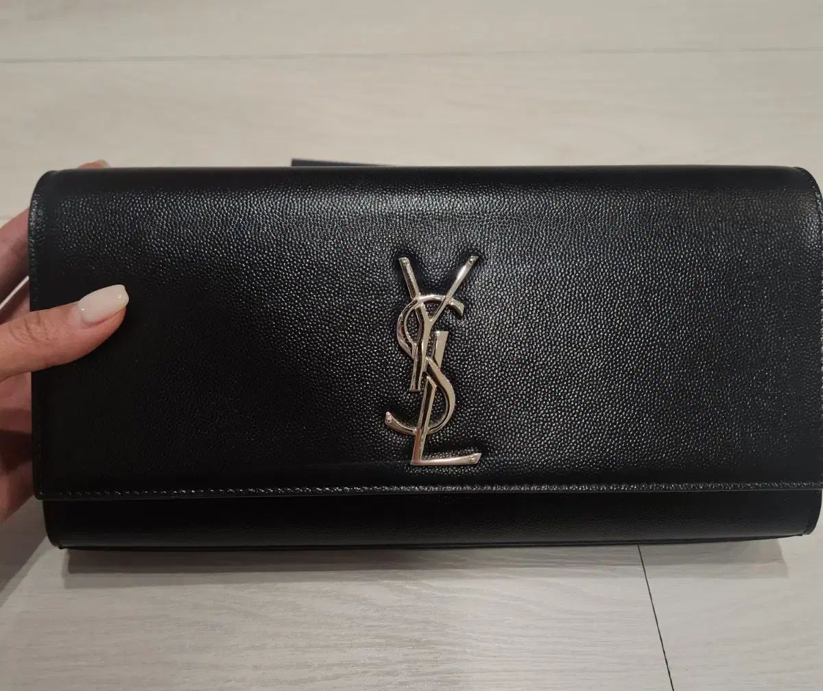Burberry バーバリー タマムシ柄 クラッチバッグ ブランド レディース Burberry バーバリー タマムシ柄 クラッチバッグ ブランド
