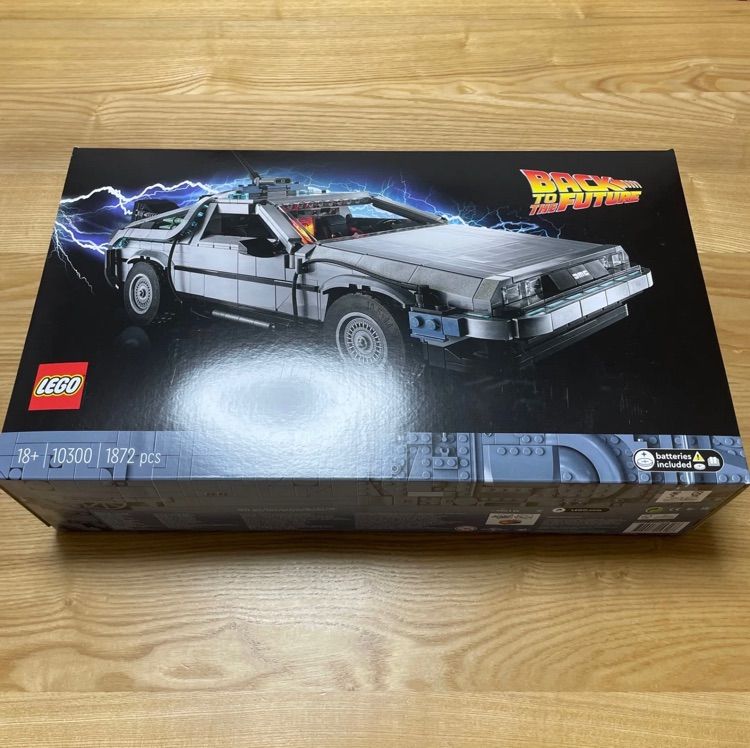 LEGO 10300 バック・トゥ・ザ・フューチャー デロリアン・DMC-12 V29