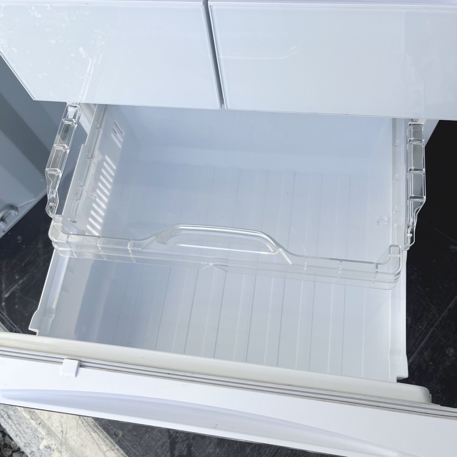 63取付無料！三菱ワイドチルドルーム搭載おしゃれホワイトインテリア5