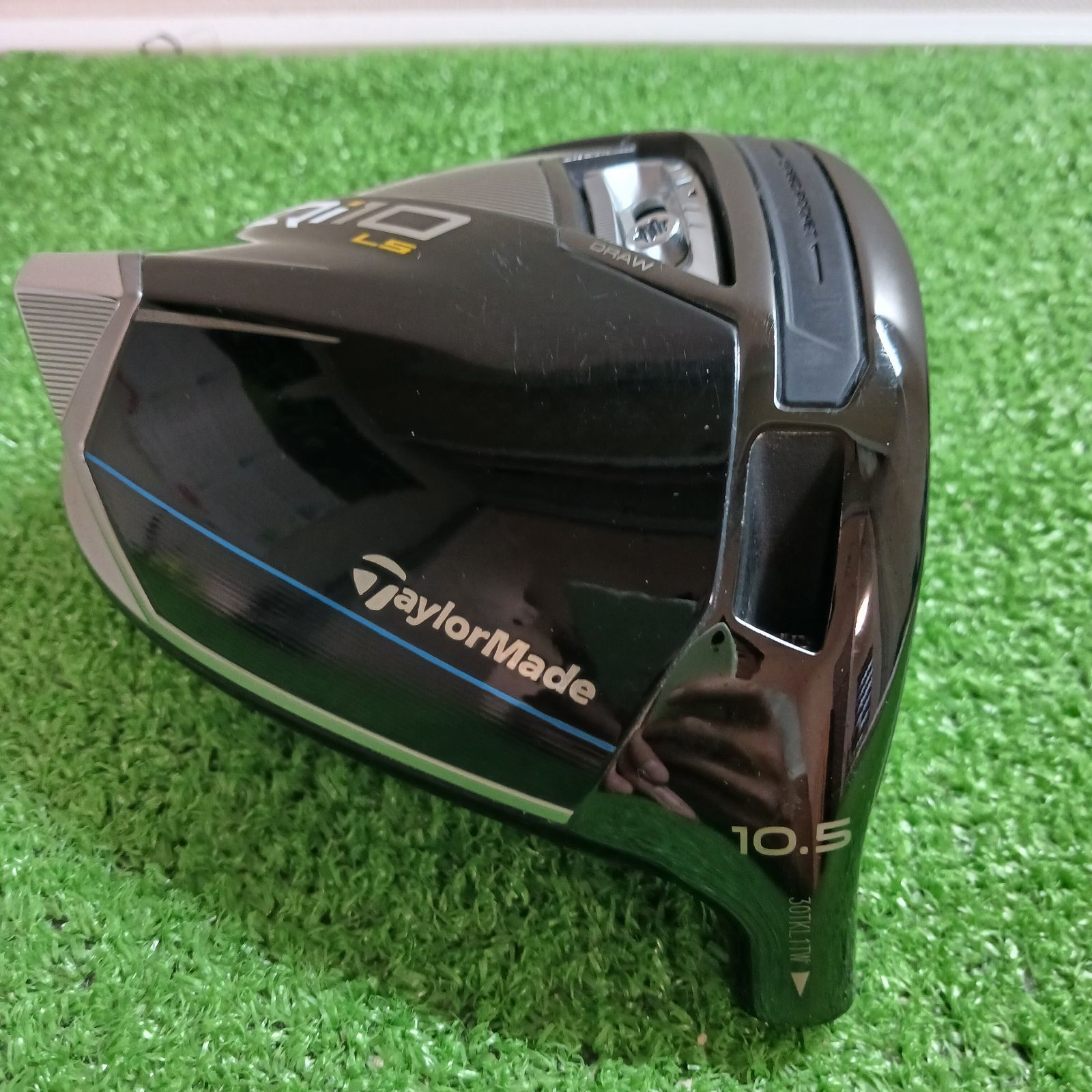 左 Qi10 LS 10.5° ヘッドのみ テーラーメイド 美品 Qi 10 LS 10.5° ヘッドのみ Qi10 テーラーメイド 10.5度 - メルカリ