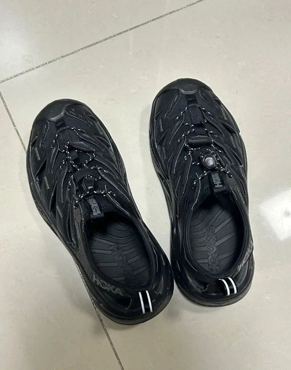 HOKA ONE ONE ホパラ キャッスルロック 250