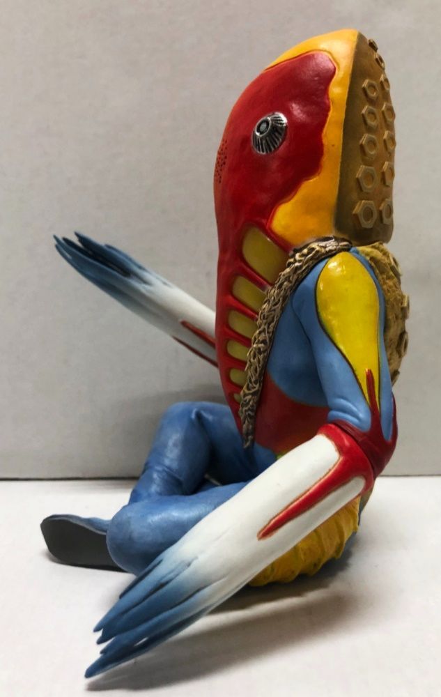 一番くじ　ウルトラマン メトロン星人 Revible Moment B賞 ウルトラマン』一番くじ“怪獣超大全”のB賞は茶の間に座る