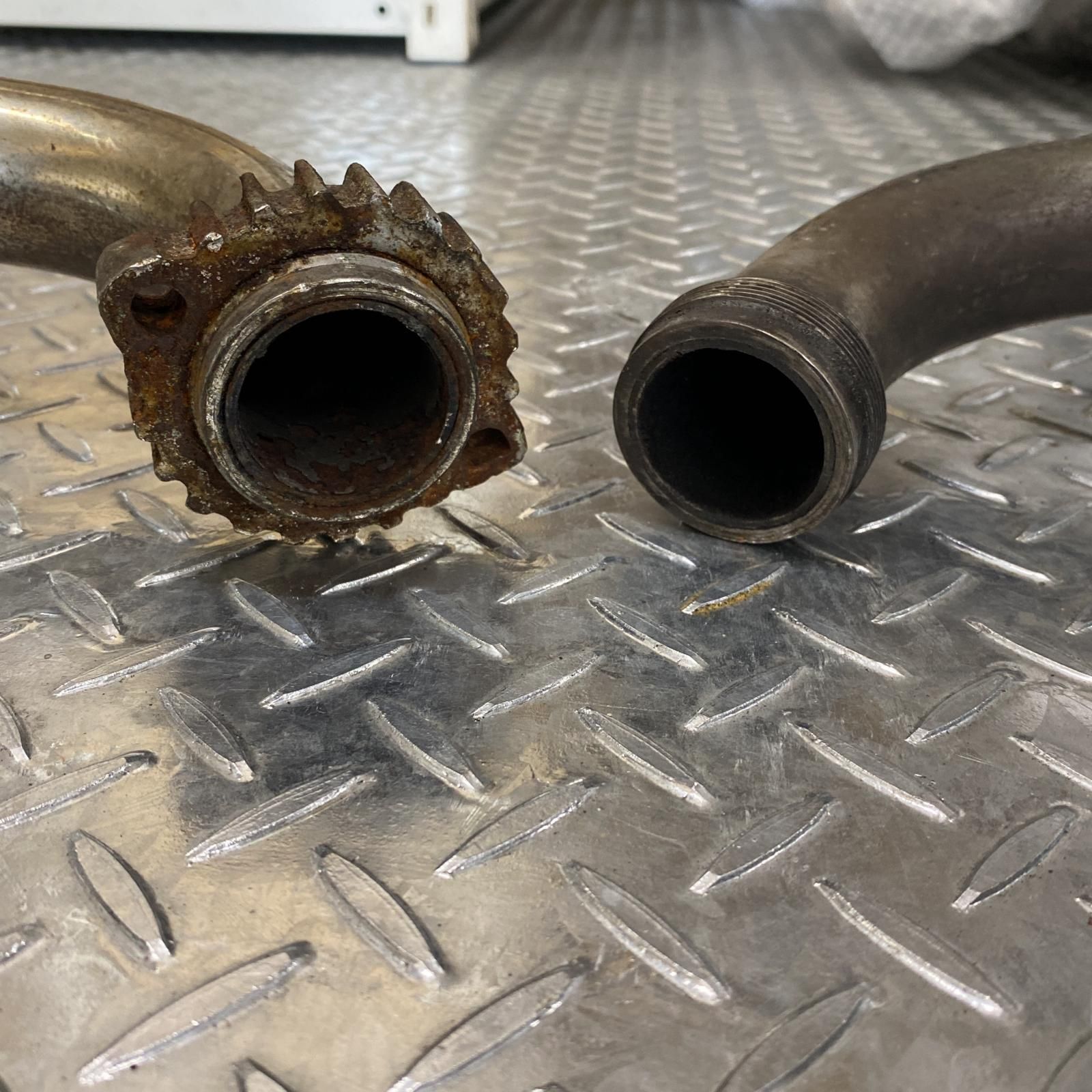 SUZUKI GT380 純正マフラー スズキ GT380 純正マフラー 貴重 3気筒4本