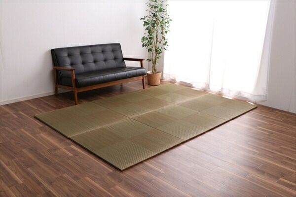 全国送料無料。 日本製 い草 ユニット畳|置き畳 市松柄 ブラウン 約82×82×1.7cm 6枚1組 軽量 防滑 抗菌 防臭 消臭 調湿 丈夫 システム畳 〔リビング〕 代引不可 安心の全品国内発送！