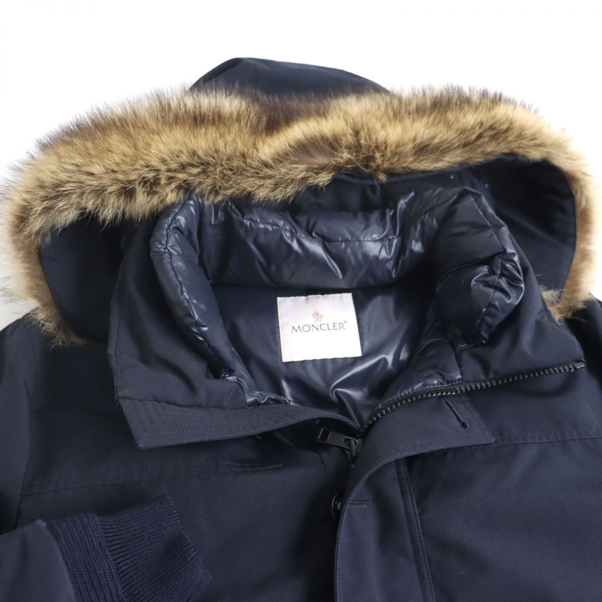 美品◆2020AW MONCLER モンクレール CAVELL WZIP×ボタン デカロゴワッペン付き フーデッド ダウンジャケット ネイビー 2  正規品 メンズ r14-st30322-189