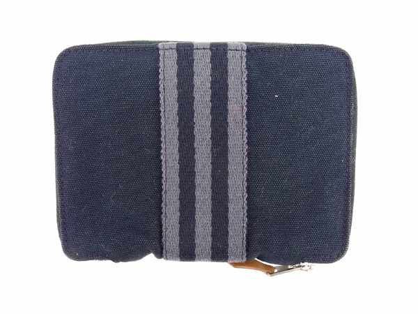 美品 エルメス 二つ折り財布 フールトゥ ラウンドファスナー キャンバス グレー 美品 エルメス 二つ折り財布 フールトゥ ラウンドファスナー