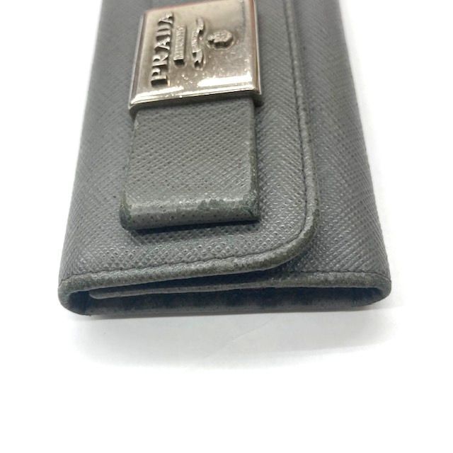 【美品】PRADA プラダ レザー 6連キーケース リボン グレー シルバー PRADA プラダ 6連キーケース レザー グレー リボン - メルカリ