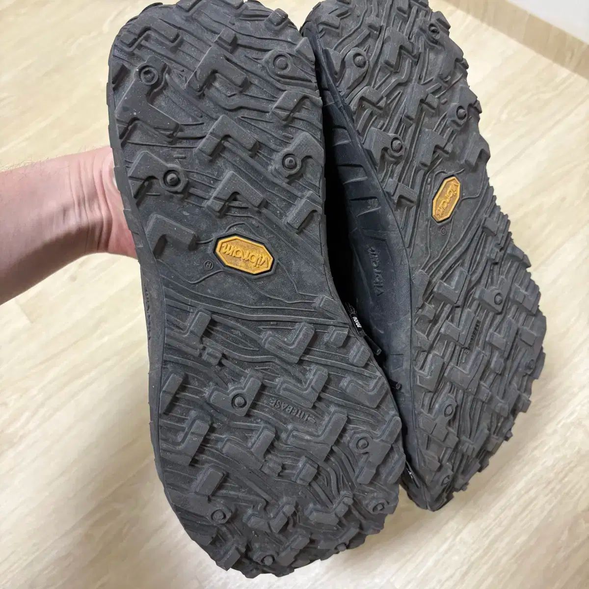 黒