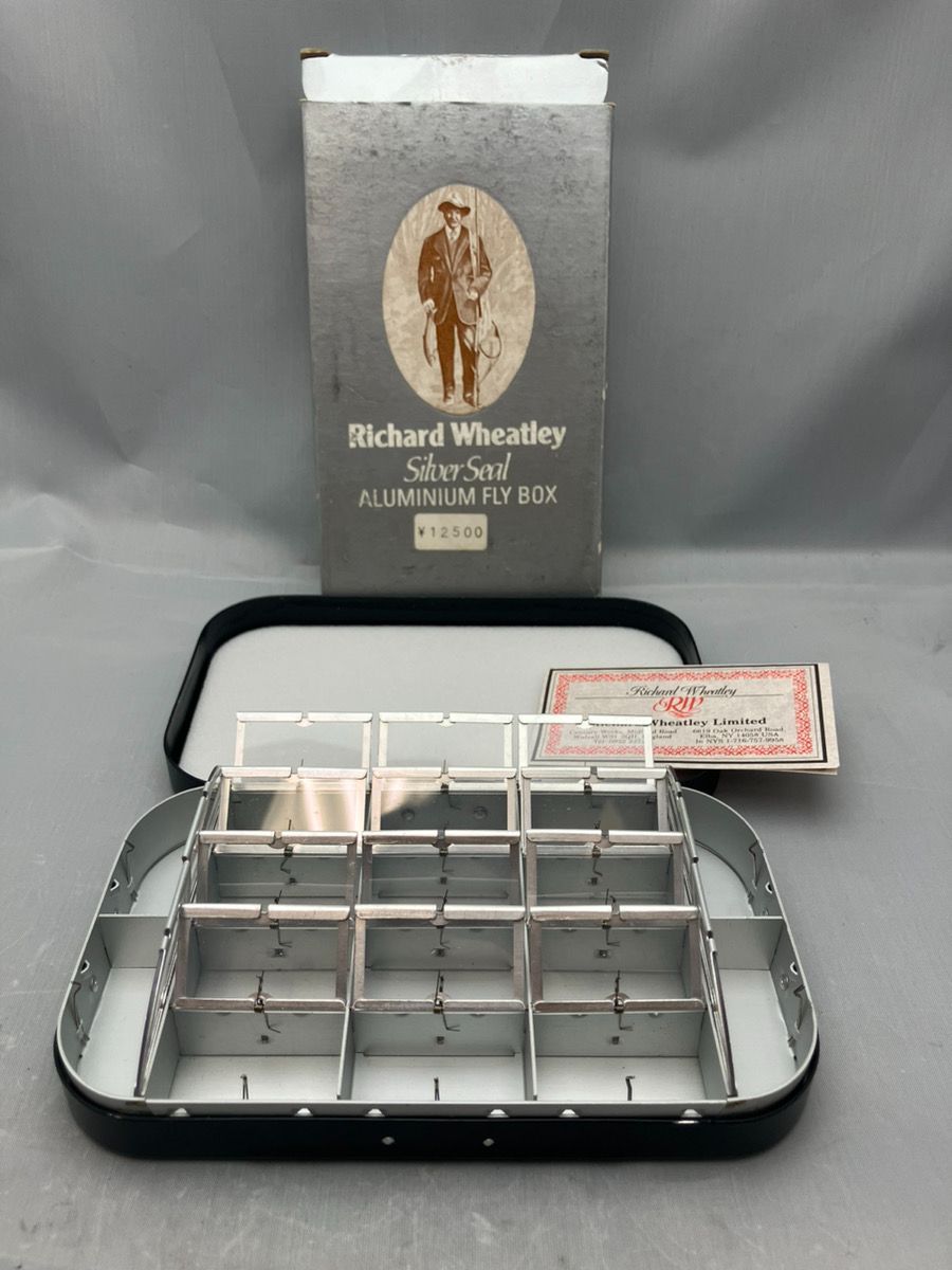 RICHARD WHEATLEY フライボックス