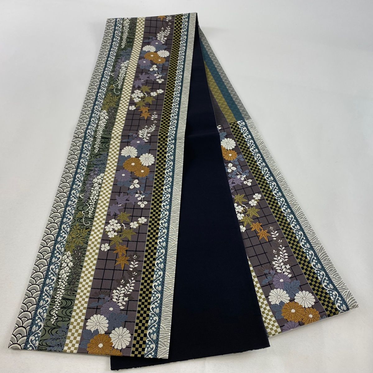 袋帯 美品 秀品 菊 市松 金糸 灰色 六通 正絹 【中古】 - メルカリ