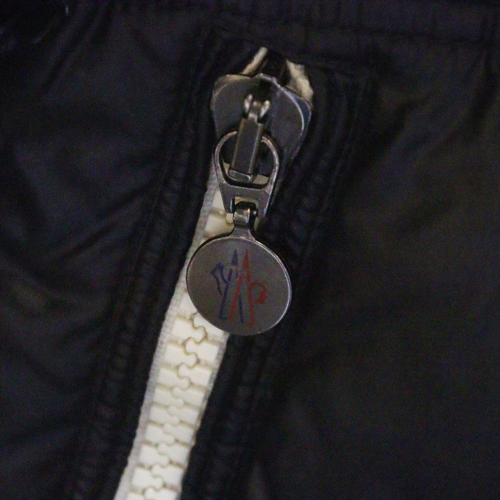 MONCLER (モンクレール) ERIC エリック バイカラー ジップアップ