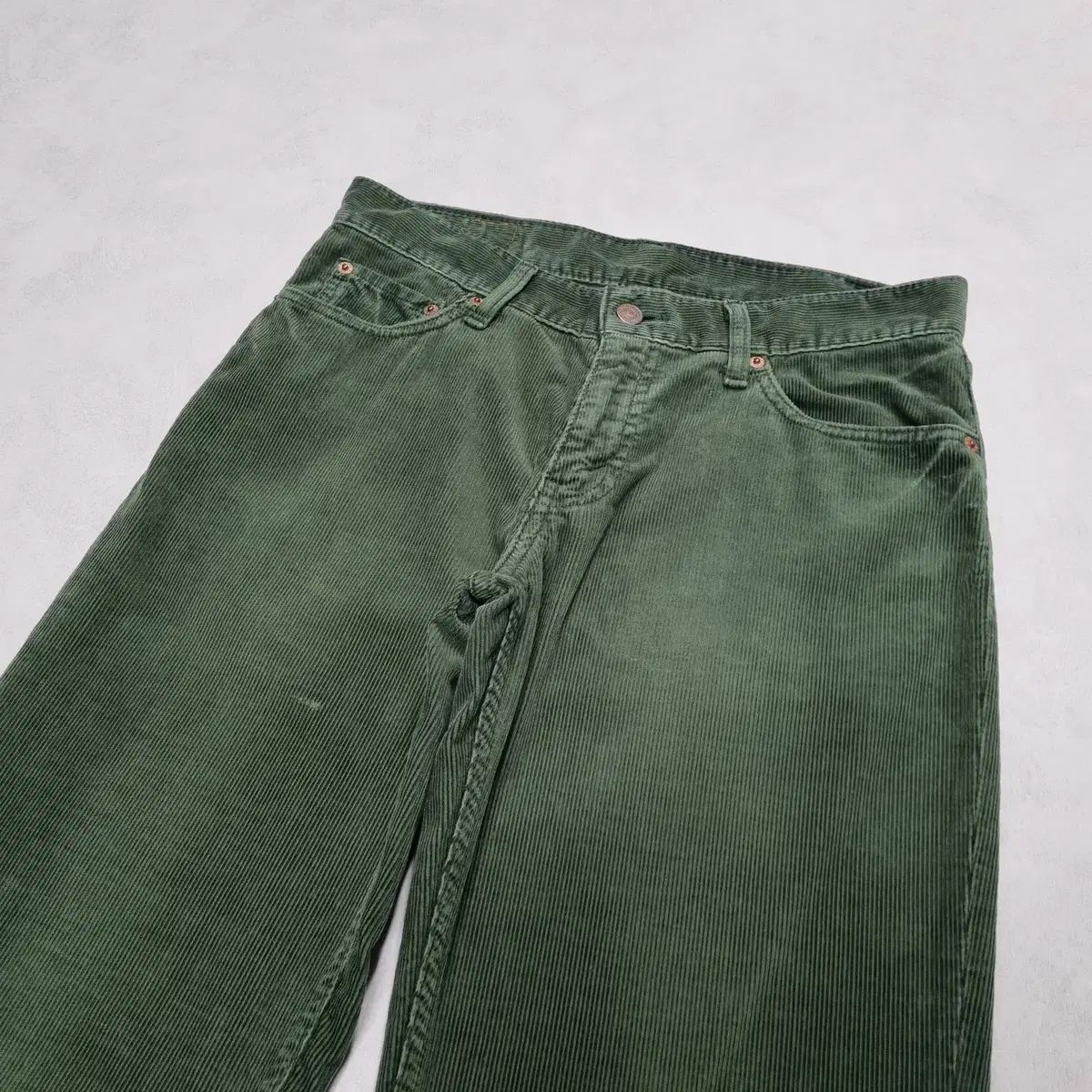 パンツ 緑