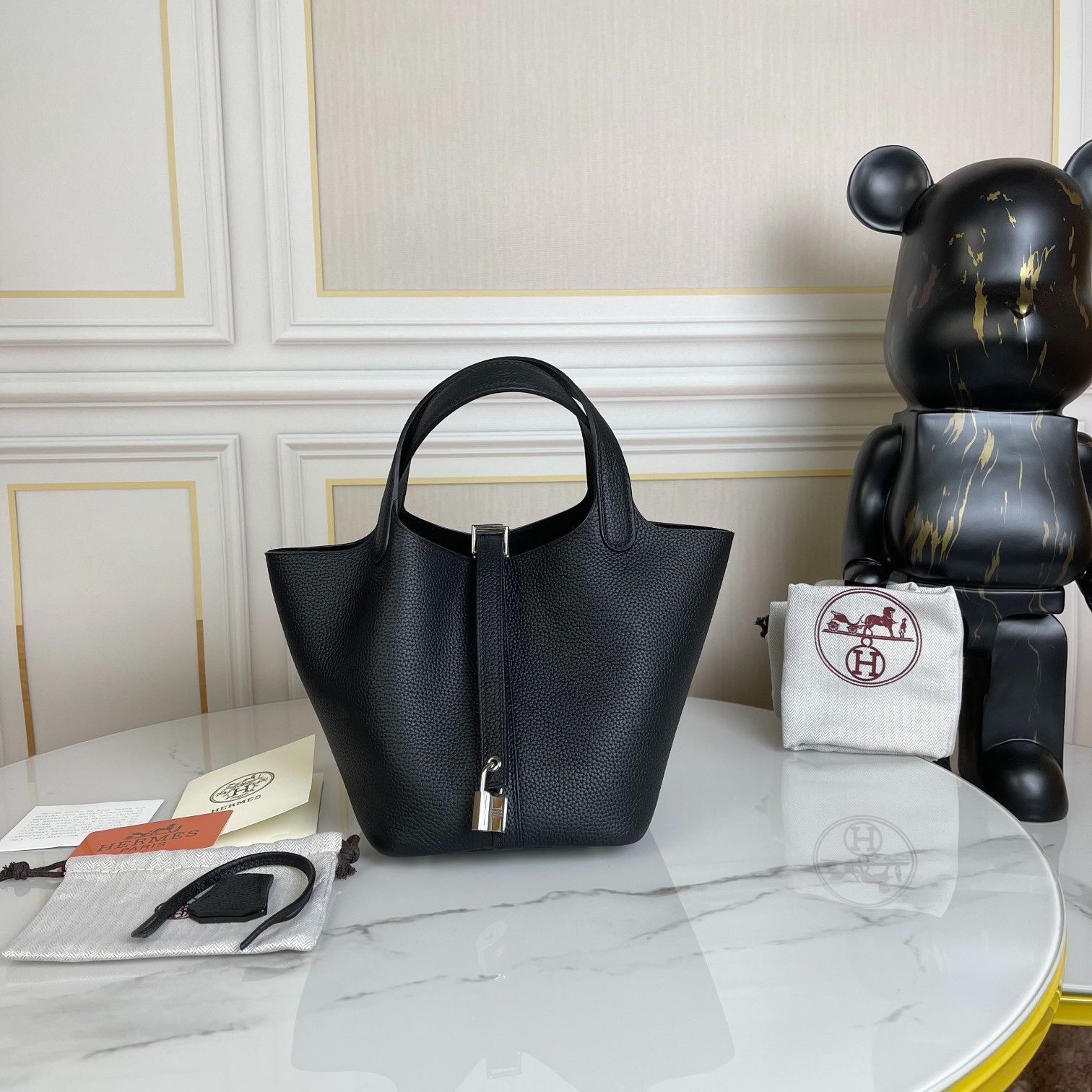 新品未使用●バーバリー ダレスバッグ ノバチェック ホース レザー 黒 廃盤品 2025年最新】Yahoo!オークション -バーバリー ノバチェック