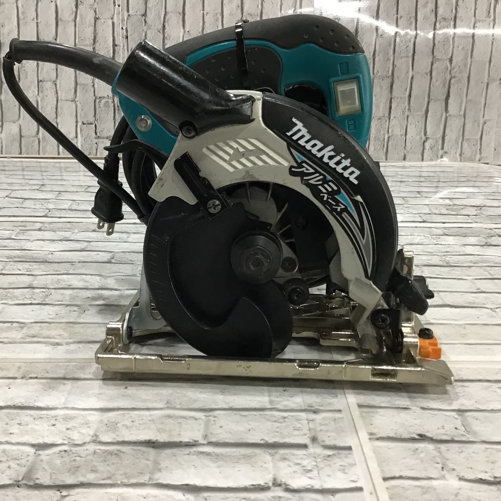 マキタ(makita) 電気マルノコ 5230【川口店】