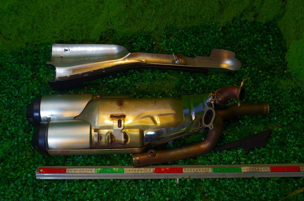 ハーレー スポーツスターS RH1250S 純正 マフラーASSY 6580035 マフラーエンド固定ボルト片側欠 BRIGHTFACE_UK