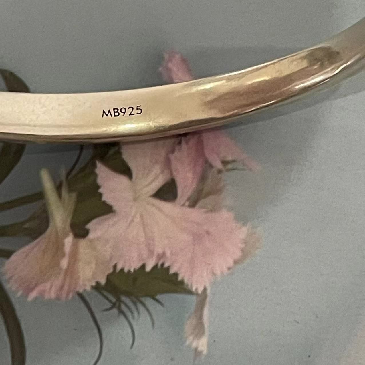 OX JEWELRY Silver Curve Bangle - メルカリ
