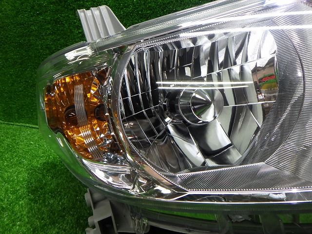 左右 HID