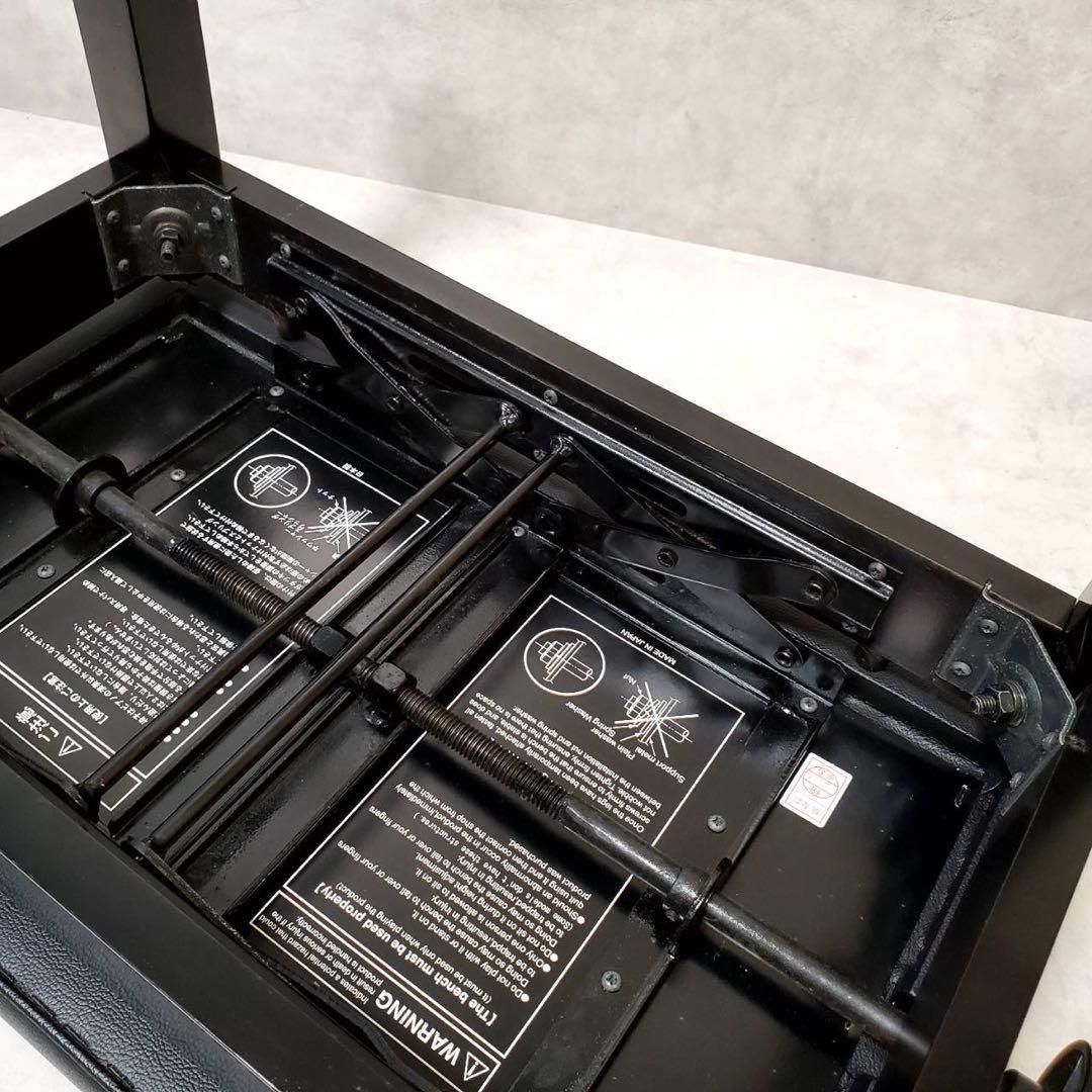 【高級】ピアノ椅子 猫脚 日本製 両手ハンドル 高さ調整式 黒 レザー ブラック 高級】ピアノ椅子 猫脚 日本製 黒 レザー 高さ調整式 両手