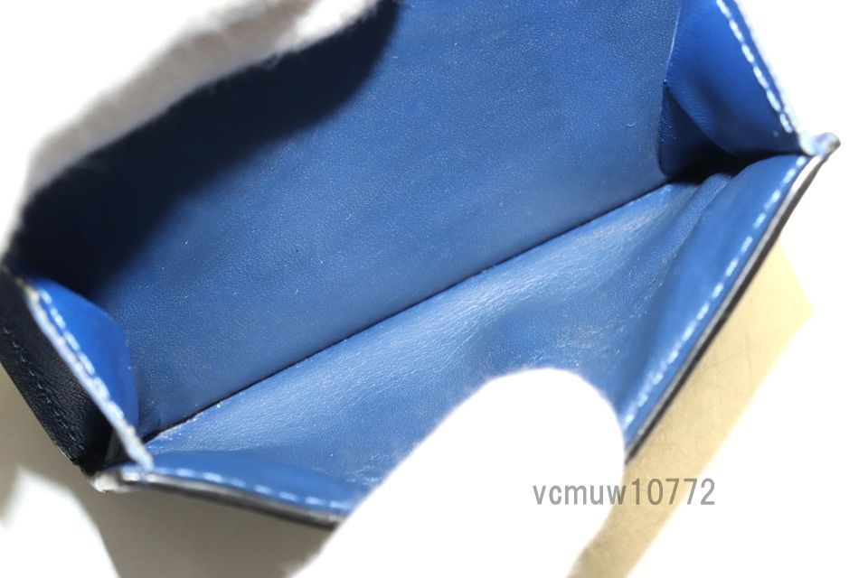 VUITTON