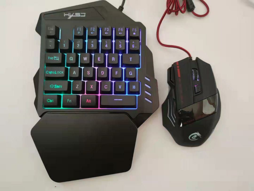 片手キーボードマウス プロ愛用 ゲーミングマウス 片手キーボード - メルカリ