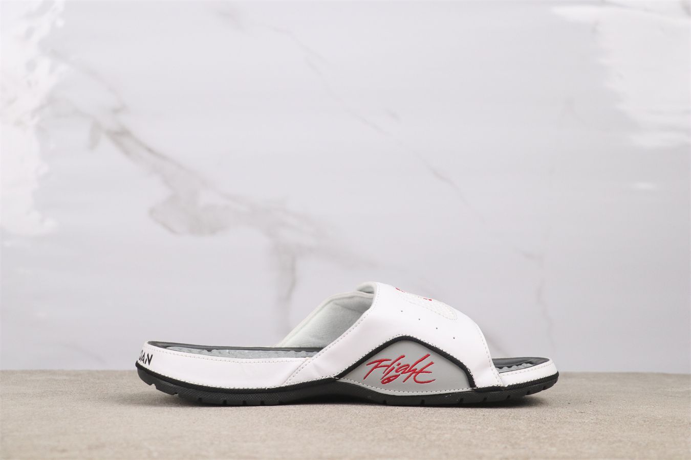 【新作人気】2026【今日特価】エアジョーダン 532225-116 ホワイトレッドグレー-WTO輸入 かがまずに履ける