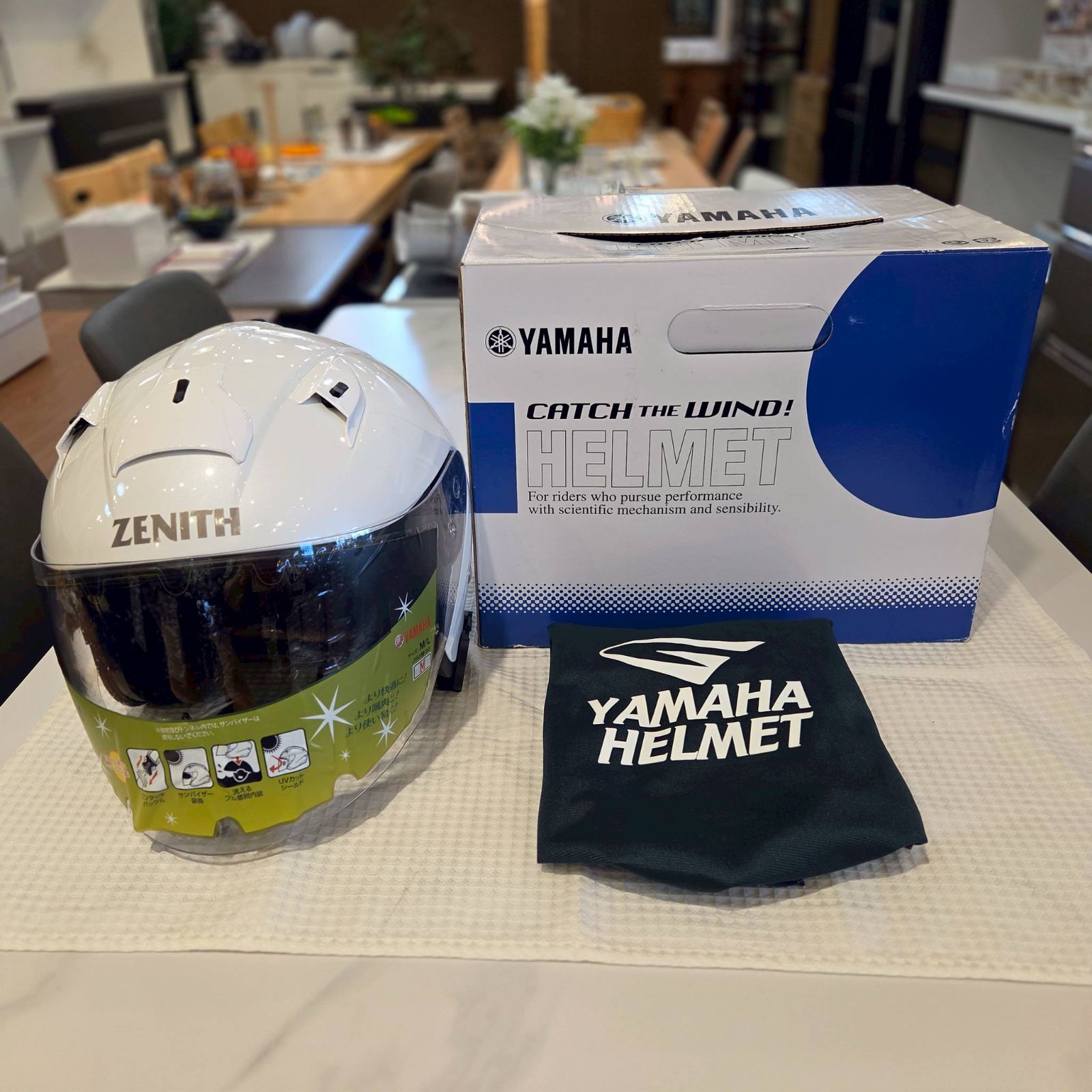 ゼニス YJ-14 パールホワイト ジェットヘルメット 付属品、オマケ多数アリ ジェットヘルメット YAMAHA ワイズギア ゼニス Mサイズ 極美品YAMAHA