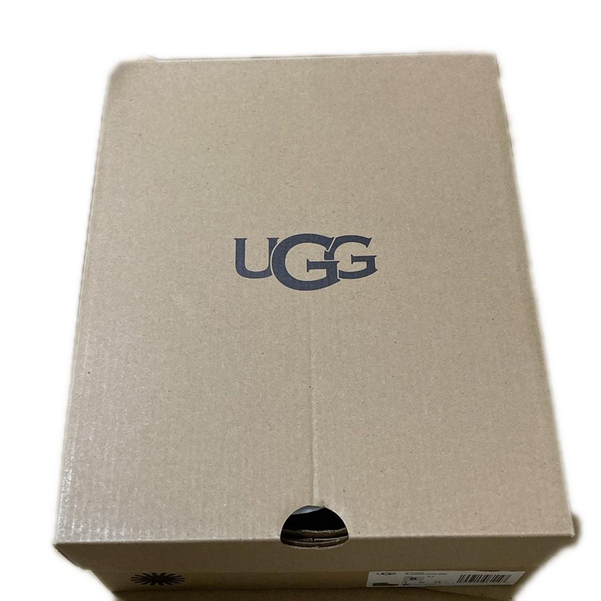 UGG