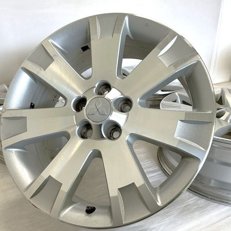 中古 18インチ アルミ 三菱 ミツビシ デリカD:5 純正 4本セット