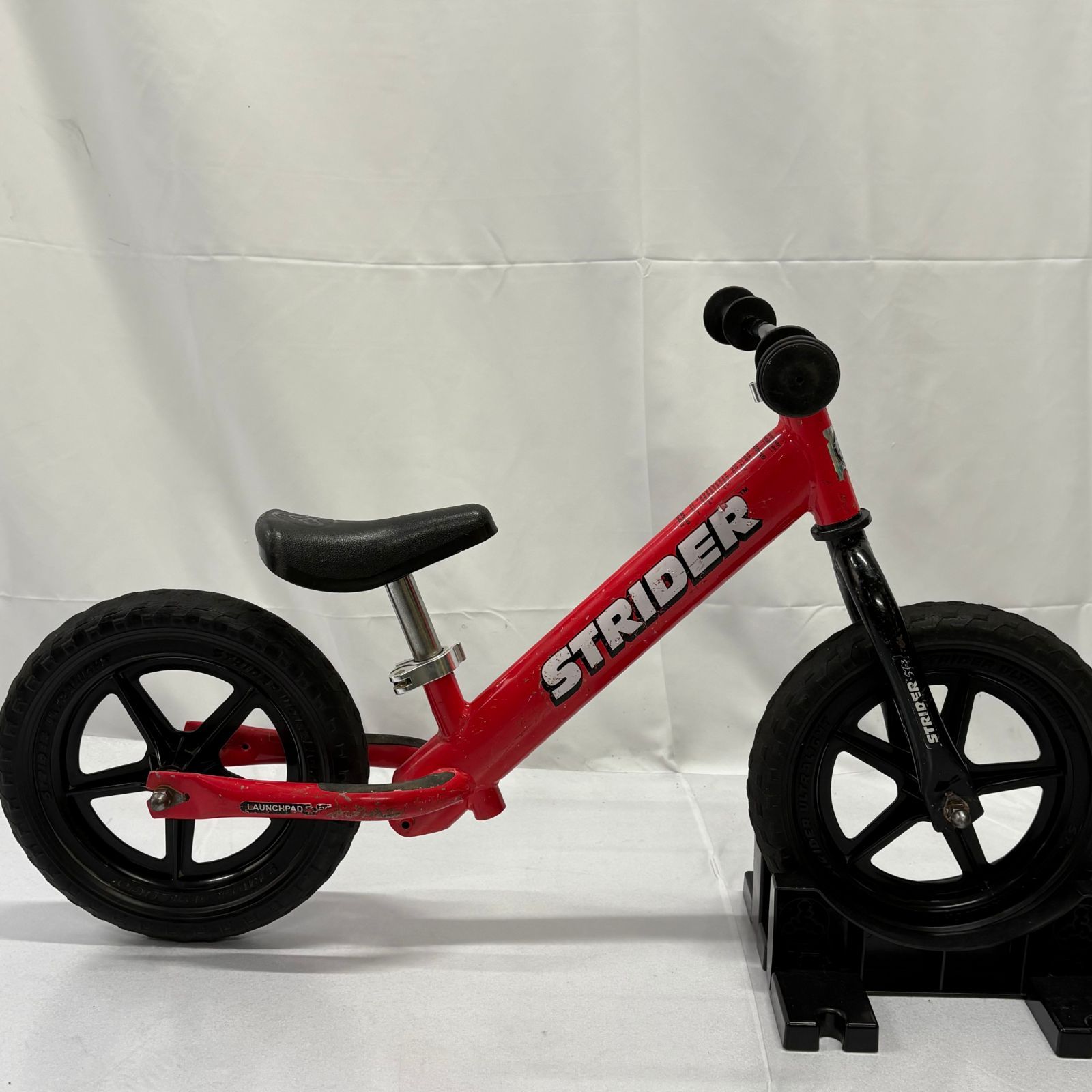 STRIDER ストライダー スポーツバランスバイク 赤 STRIDER 12インチ