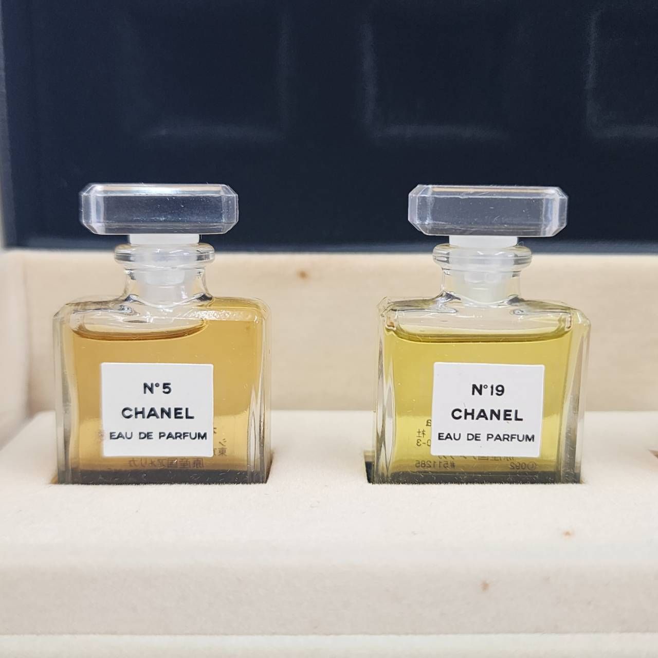 CHANEL シャネル フレグランスワードローブ ミニ香水 5点セット No.5 No.19 COCO ALLURE オードパルファム