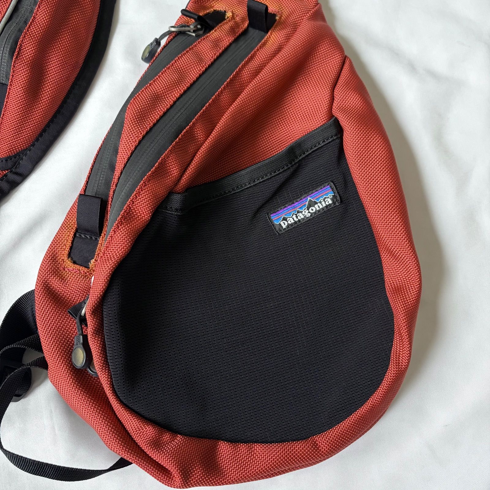 Patagonia パタゴニア ATOM Sling Bag ワンショルダーバック アトム 